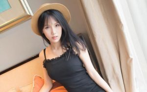 老公老是外出晚归，引发了婚姻危机，我该怎么处理呢？